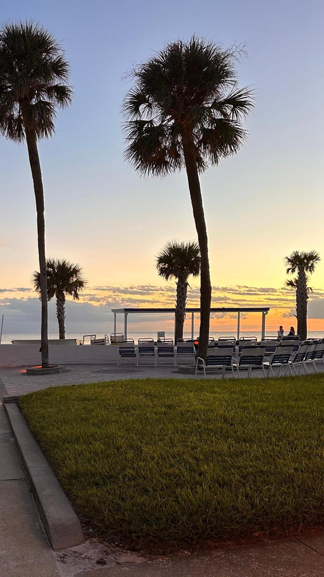 Aparthotel Sea Crest Point O'Rocks Exterior foto